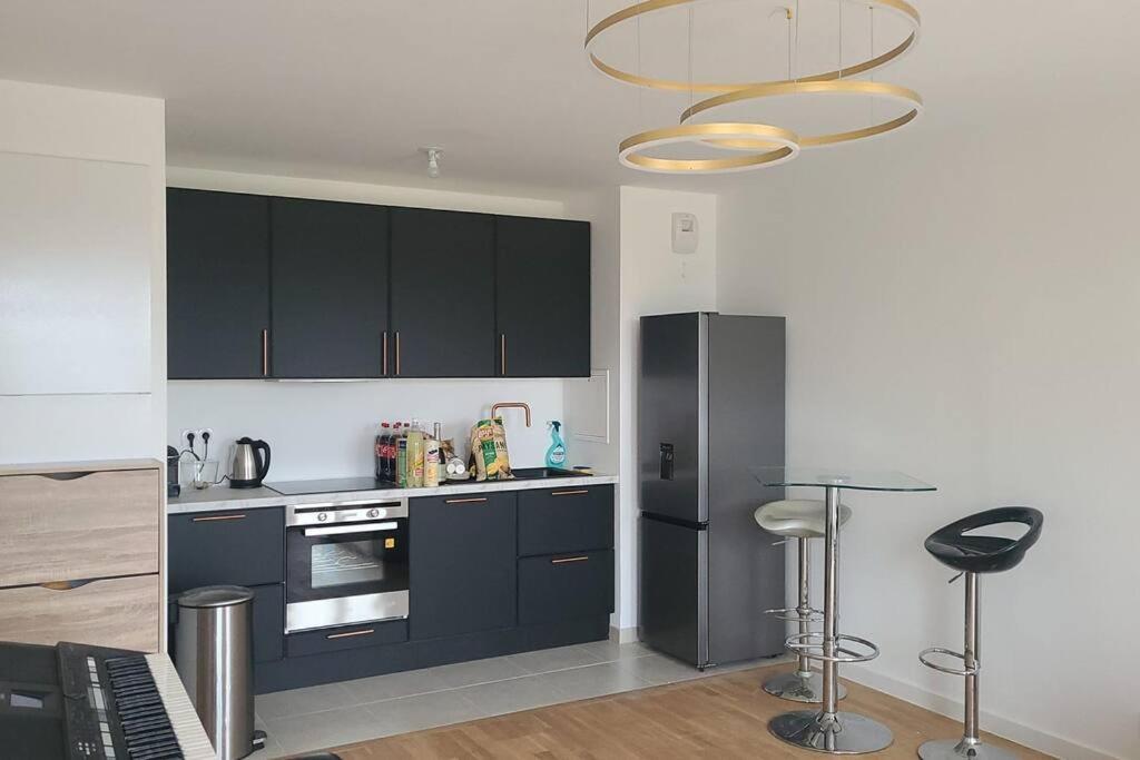 Appartement Chic 5 Min Disneyland/Vallee Village 塞里斯 外观 照片